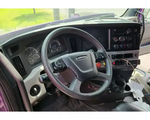 Freightliner Cascadia 126 Dash Assembly