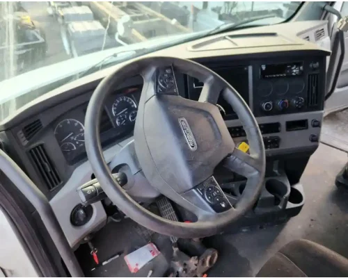 Freightliner Cascadia 126 Dash Assembly