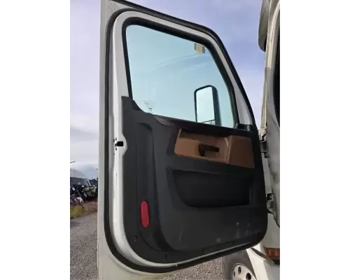 Freightliner Cascadia 126 Door Assembly, Front