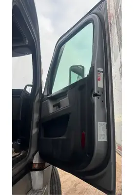 Freightliner Cascadia 126 Door Assembly, Front