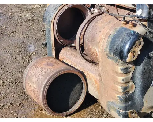 DPF (Diesel Particulate Filter) Freightliner Cascadia 126 Complete Recycling Group LLC