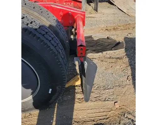 Freightliner Cascadia 126 Fender