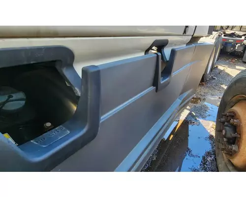 Freightliner Cascadia 126 Fuel Tank
