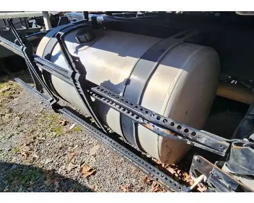 Freightliner Cascadia 126 Fuel Tank