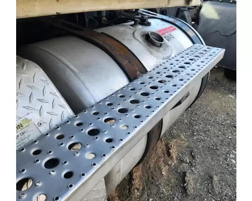 Freightliner Cascadia 126 Fuel Tank