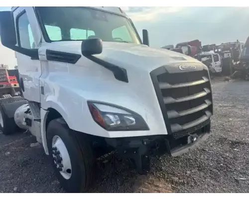 Freightliner Cascadia 126 Hood