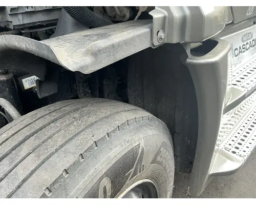 Inner Fender FREIGHTLINER Cascadia 126 Geco - Fresno