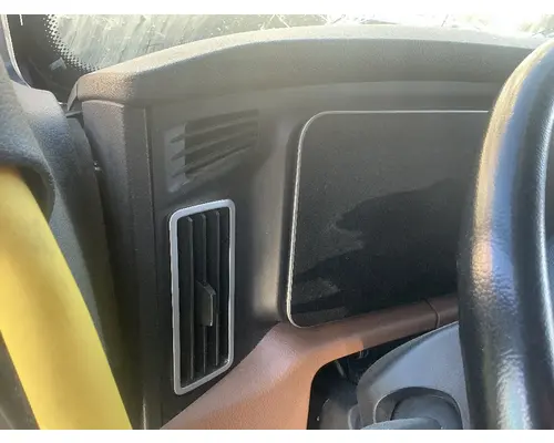Instrument Cluster Bezel FREIGHTLINER Cascadia 126 Geco - Fresno