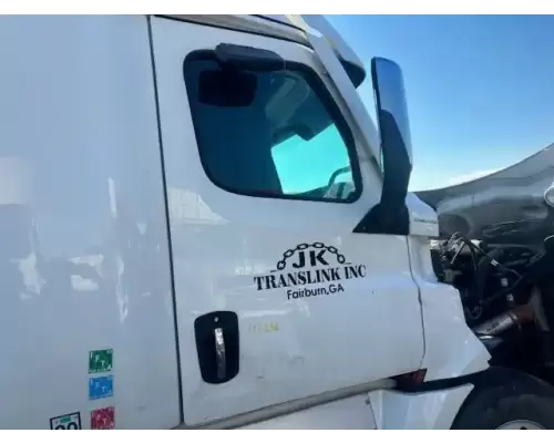 Freightliner Cascadia 126 Mirror (Side View)