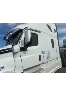 Freightliner Cascadia 126 Mirror (Side View)