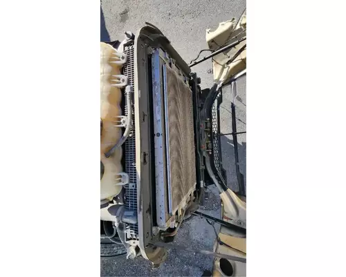 Freightliner Cascadia 126 Radiator