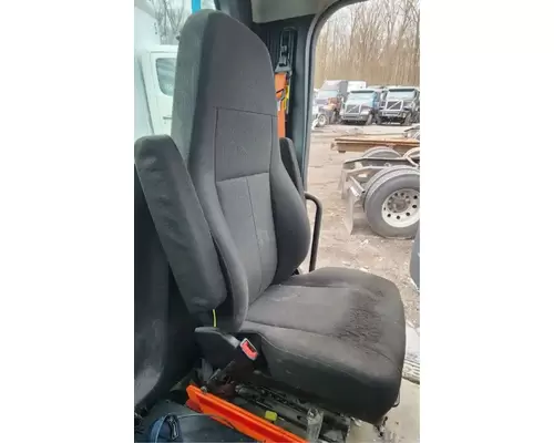 Freightliner Cascadia 126 Seat, Front