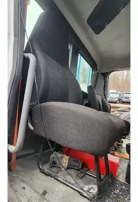 Freightliner Cascadia 126 Seat, Front