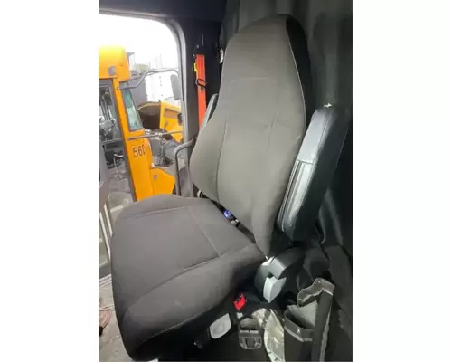 Freightliner Cascadia 126 Seat, Front