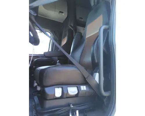 Seat, Front FREIGHTLINER CASCADIA 126 LKQ Wholesale Truck Parts