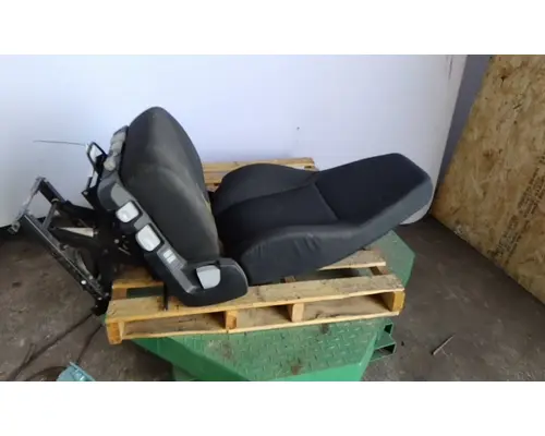 Seat, Front FREIGHTLINER CASCADIA 126 LKQ Western Truck Parts
