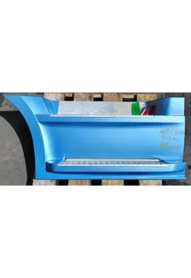 Freightliner Cascadia 126 Side Fairing