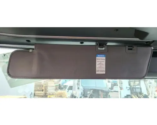 Freightliner Cascadia 126 Sun Visor (External)
