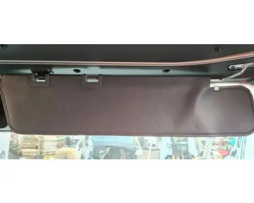 Freightliner Cascadia 126 Sun Visor (External)