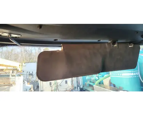 Freightliner Cascadia 126 Sun Visor (External)