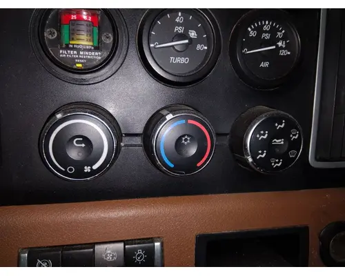 Temperature Control FREIGHTLINER CASCADIA 126 LKQ Heavy Truck Maryland