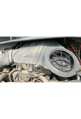 Freightliner Cascadia 132 Air Cleaner