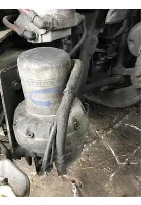 Freightliner Cascadia 132 Air Drier