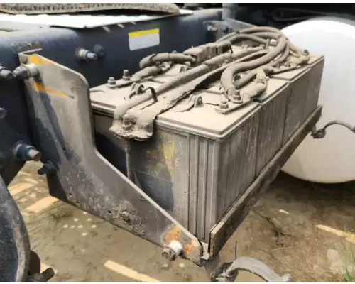 Freightliner Cascadia 132 Battery Box