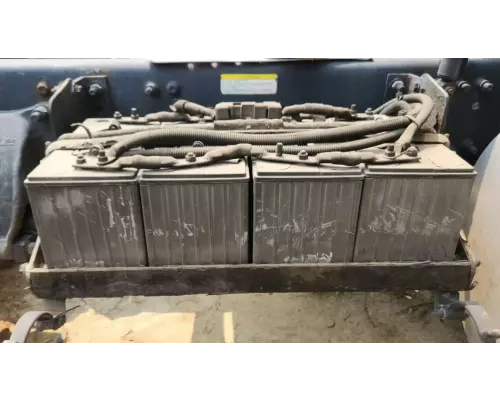 Freightliner Cascadia 132 Battery Box