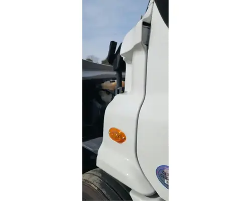 Freightliner Cascadia 132 Cowl