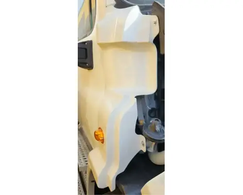 Freightliner Cascadia 132 Cowl