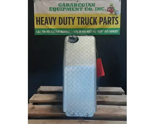 DEF Tank FREIGHTLINER Cascadia 132 Geco - Fresno