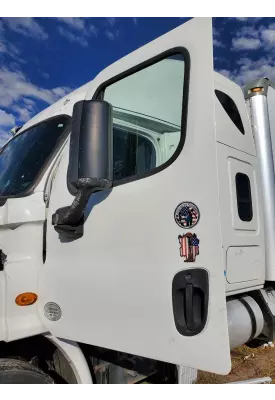 Freightliner Cascadia 132 Mirror (Side View)