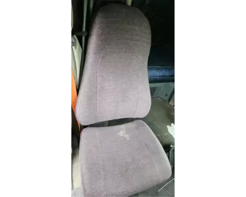 Freightliner Cascadia 132 Seat, Front