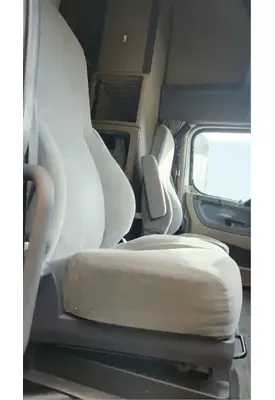 Freightliner Cascadia 132 Seat, Front