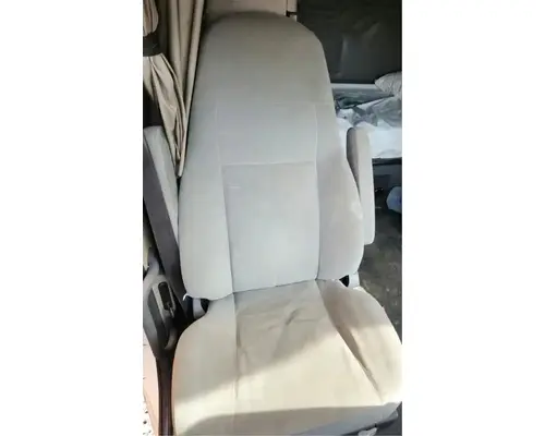 Freightliner Cascadia 132 Seat, Front