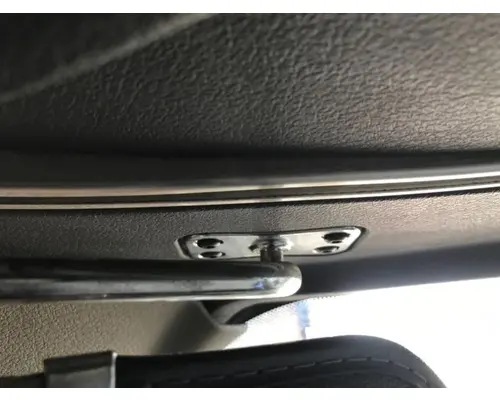 Freightliner Cascadia 132 Sun Visor (External)