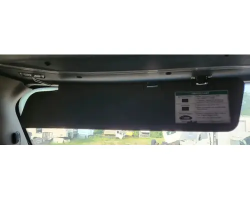 Freightliner Cascadia 132 Sun Visor (External)