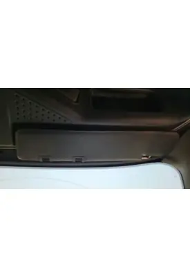 Freightliner Cascadia 132 Sun Visor (External)