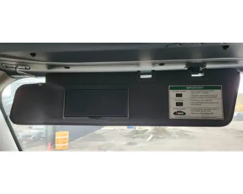 Freightliner Cascadia 132 Sun Visor (External)