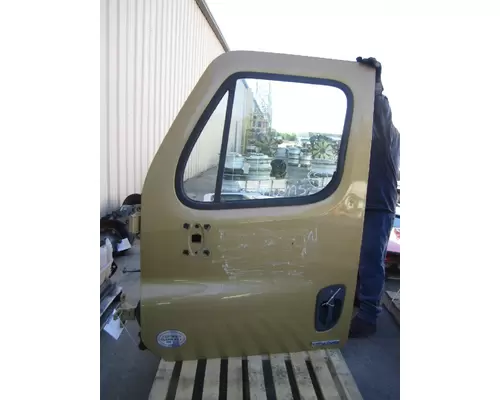Door Assembly, Front FREIGHTLINER CASCADIA 2008-2018 LKQ Heavy Truck Maryland