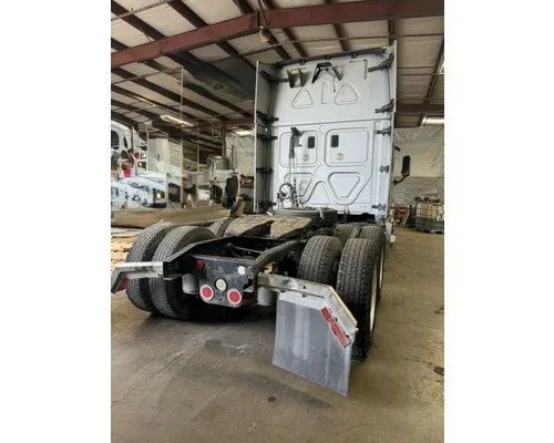 Freightliner Cascadia Evolution Equipment (Whole Vehicle)