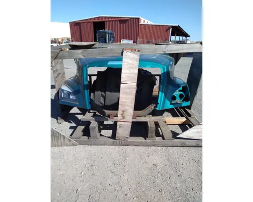 Hood FREIGHTLINER CASCADIA P4 Hagerman Inc.