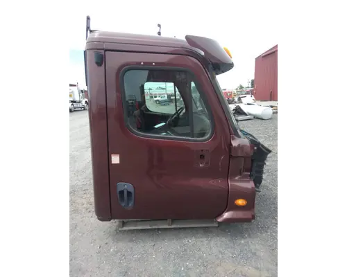 Cab FREIGHTLINER CASCADIA  Hagerman Inc.