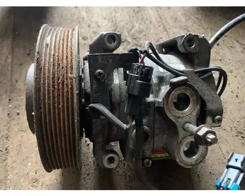Air Conditioner Compressor FREIGHTLINER CASCADIA Truck Salvage International Inc