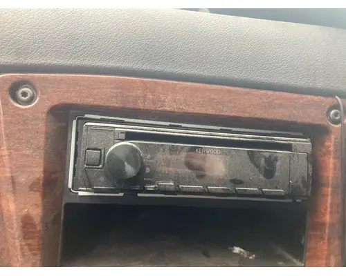 Radio Freightliner CASCADIA Vander Haags Inc Kc
