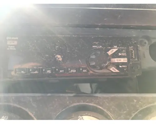 Radio Freightliner CASCADIA Vander Haags Inc Kc