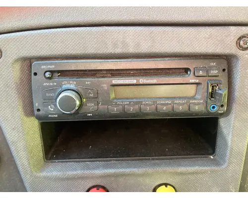 Radio Freightliner CASCADIA Vander Haags Inc Kc