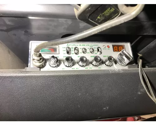 Radio Freightliner CASCADIA Vander Haags Inc Sf
