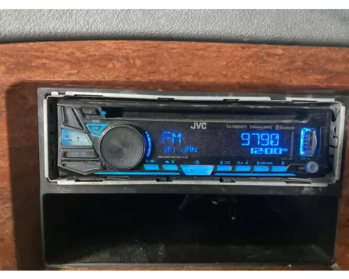 Radio Freightliner CASCADIA Vander Haags Inc Sf